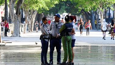 Calles en calma y denuncias de disidentes en redes a un año de protestas en Cuba