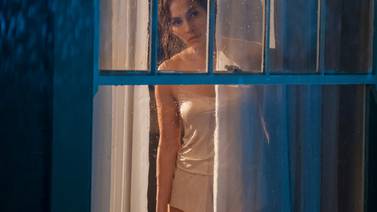  Jennifer López intenta seducir con la película “Cercana obsesión”