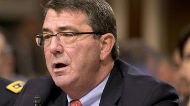 Ashton Carter promete 'liderazgo y enfoque' como cabeza del Pentágono