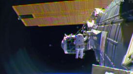 Astronautas completan con éxito caminata espacial en la ISS