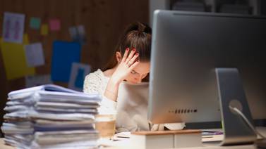 Trabajar más de diez horas al día se asocia con mayor riesgo de derrame cerebral