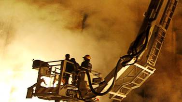 Bangladesh: 121 muertos en incendio en una fábrica en Dacca