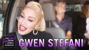 Gwen Stefani, George Clooney y Julia Roberts cantaron juntos en 'The Late Late Show'