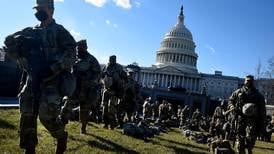 Doce soldados excluidos de investidura de Biden por posibles lazos con extremistas