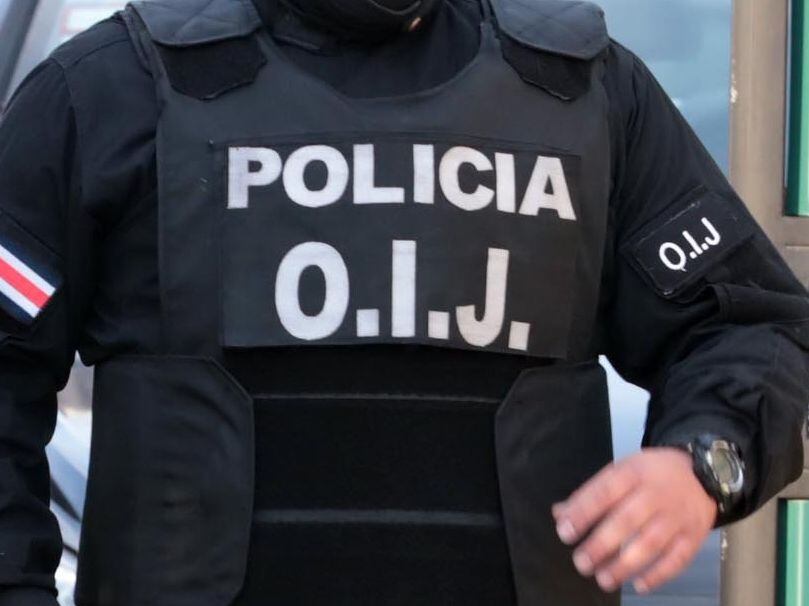 03/05/2018 En horas de la mañana agentes del OIJ allanan una vivienda en Tibas y detiene a un hombre por tentativa de homicidio. Foto Alonso Tenorio 