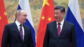 Vladimir Putin supervisa maniobras militares conjuntas con China