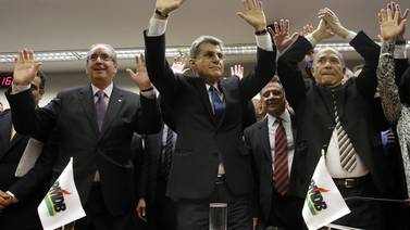 Ruptura de coalición deja a Rousseff sola ante juicio político