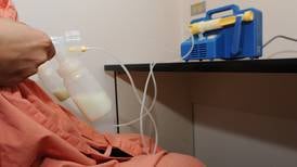 Cae reserva de leche materna para bebés en estado crítico: Hospital de Mujeres urge donadoras
