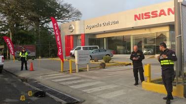Sujetos roban   ¢12 millones a la Nissan en San Carlos