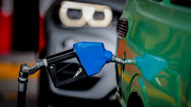 Precios de gasolina regular y diésel tendrían nueva baja 