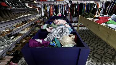 Hacienda coordinó operativos en 5 tiendas ‘outlet’ por presuntos incumplimientos tributarios