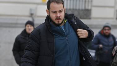 Rapero condenado en España por varios tuits y una canción