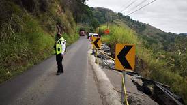 Regidor de Paraíso alerta sobre mal estado de carretera a Orosi