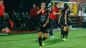 Viviana Chinchilla toma confianza a punta de goles con alto grado de dificultad