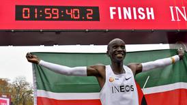 El secreto del increíble maratonista keniano: corre con las piernas, la mente y el alma