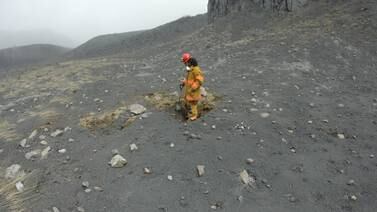   UCR limita  el contacto con    vulcanólogos y sismólogos 