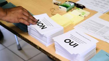Nueva Caledonia vota a favor de seguir siendo territorio de Francia