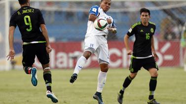 El futbolista hondureño Arnold Peralta fue atacado "con saña"