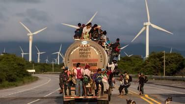 Estados Unidos vigiló a periodistas que seguían a caravana de migrantes centroamericanos