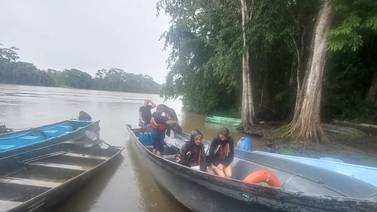 Laura Reyes: turista colombiana muere ahogada en Barra del Pacuare, otros dos extranjeros fueron rescatados