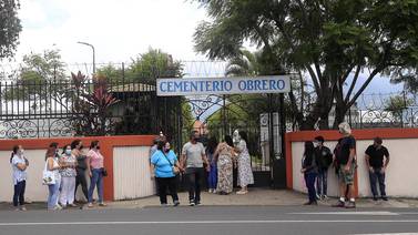 Adulta mayor muere atropellada frente a cementerio en San José