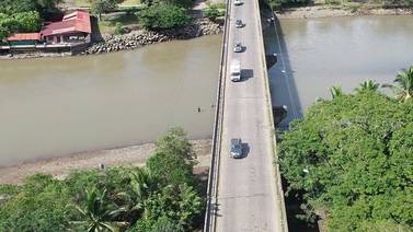 Puente sobre río Barranca en vía entre Caldera y Puntarenas tendrá paso regulado por 11 meses