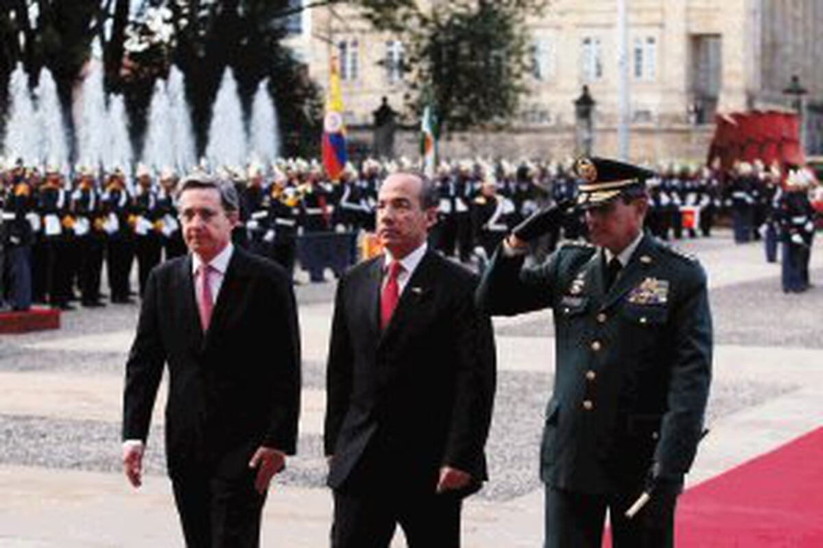 México ofrece mediar entre Colombia y países vecinos - La Nación