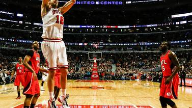 Pau Gasol se reencontró con su baloncesto para ser un guía en los Bulls de Chicago 