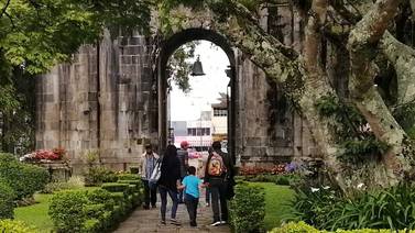 8.000 km entre Cartago y Santiago de Compostela: así lo marcará un mojón en Las Ruinas 