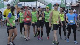 Amado García ganó por tercera vez la media maratón Herbalife 