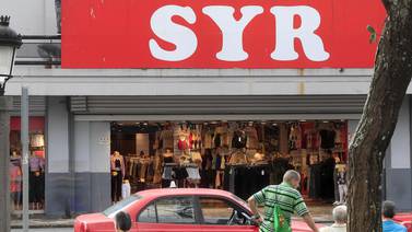 Seis tiendas SYR reciben multas millonarias por incumplimientos laborales