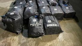 Guardacostas despoja a narcos de cocaína valorada en ¢3.990 millones