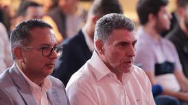 Futuro de Luis Fernando Suárez podría ‘unir’ a Osael Maroto con el Comité de Rodolfo Villalobos