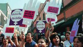 México discute proyecto que conduciría a despenalización del aborto