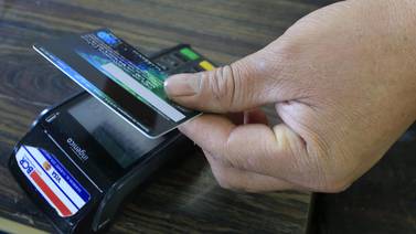 BCR experimenta problemas en servicios de pagos con tarjetas