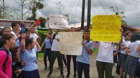 Estudio de Oxford: Políticos y troles manipulan opinión en Costa Rica con estrategias rudimentarias de fakenews