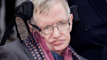 Stephen Hawking padecía la enfermedad de Charcot: ¿qué es y cómo lo afectó?