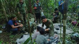 Niños que cayeron a selva colombiana desde avioneta están vivos, aseguran Fuerzas Militares