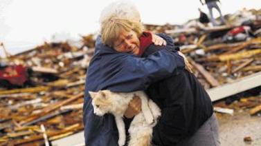 Aguaceros obstaculizan  rescate por tornado en Oklahoma