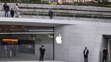 Apple retira WhatsApp y Threads de su tienda de aplicaciones en China a petición de autoridades