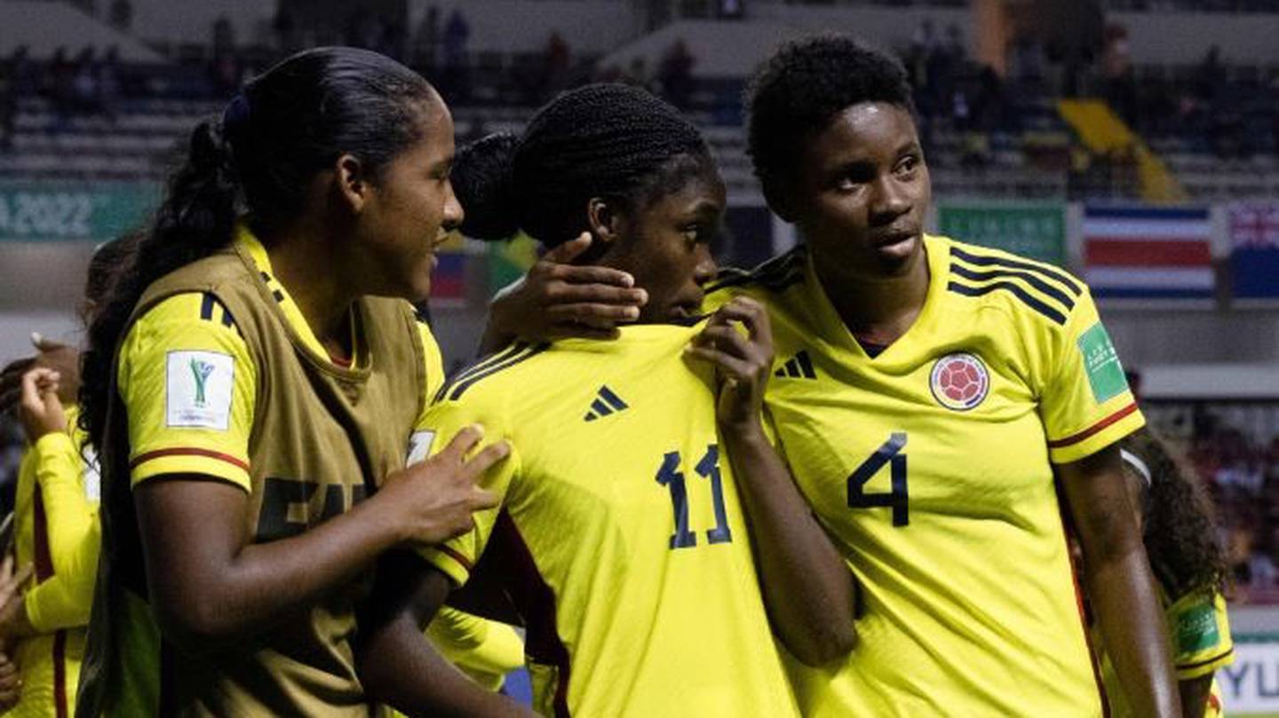 Linda Caicedo (centro) es la figura de la selección de Colombia. AFP.