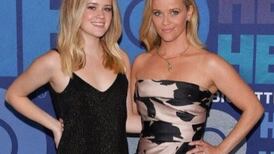 Hija de Reese Witherspoon recibió ‘mensajes de odio’ tras hablar sobre sus preferencias sexuales