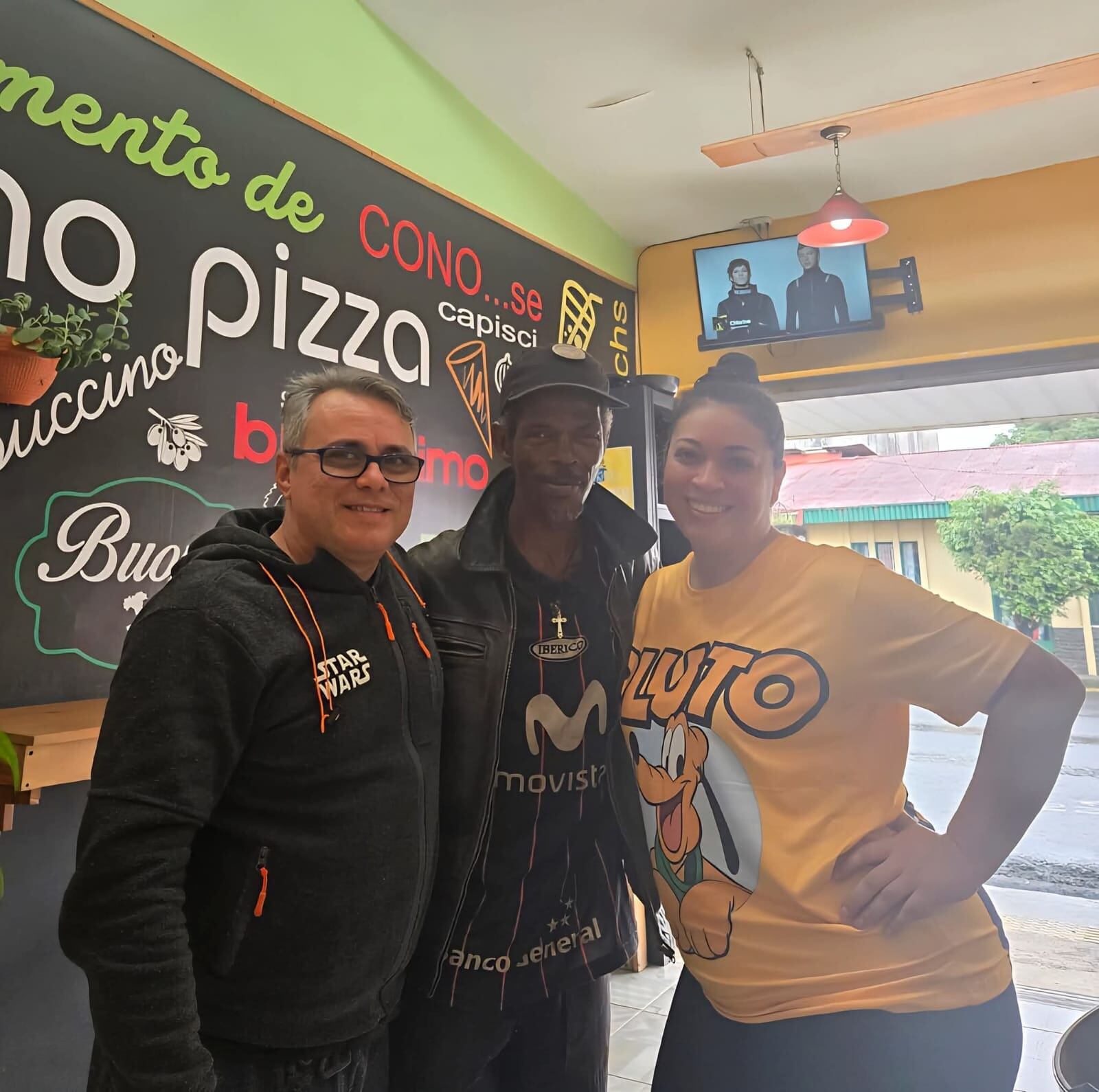 Richard Wint Scott Son de Tikizia