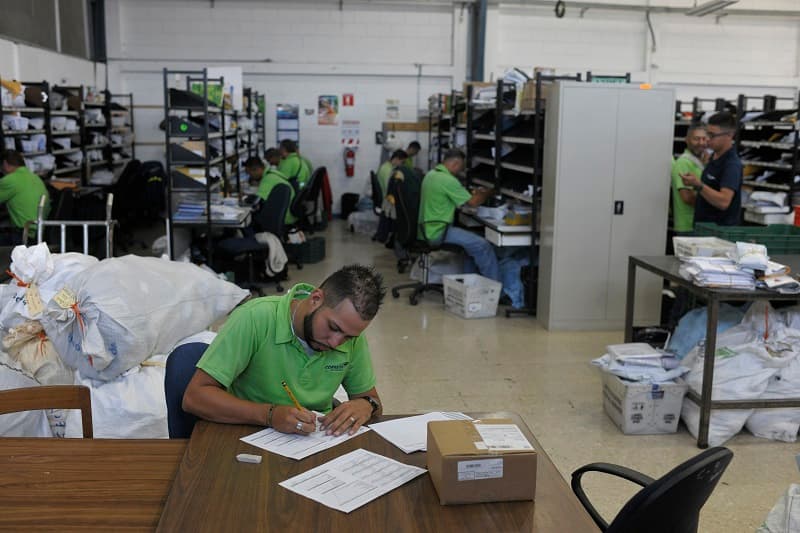 La OCDE no pidió eliminar algunos posibles monopolios, pero si solicitó hacer estudio periódicos del mercado para determinar si se justifican. Incluyó correos, energía eléctrica, combustibles, revisión vehícular y otros.