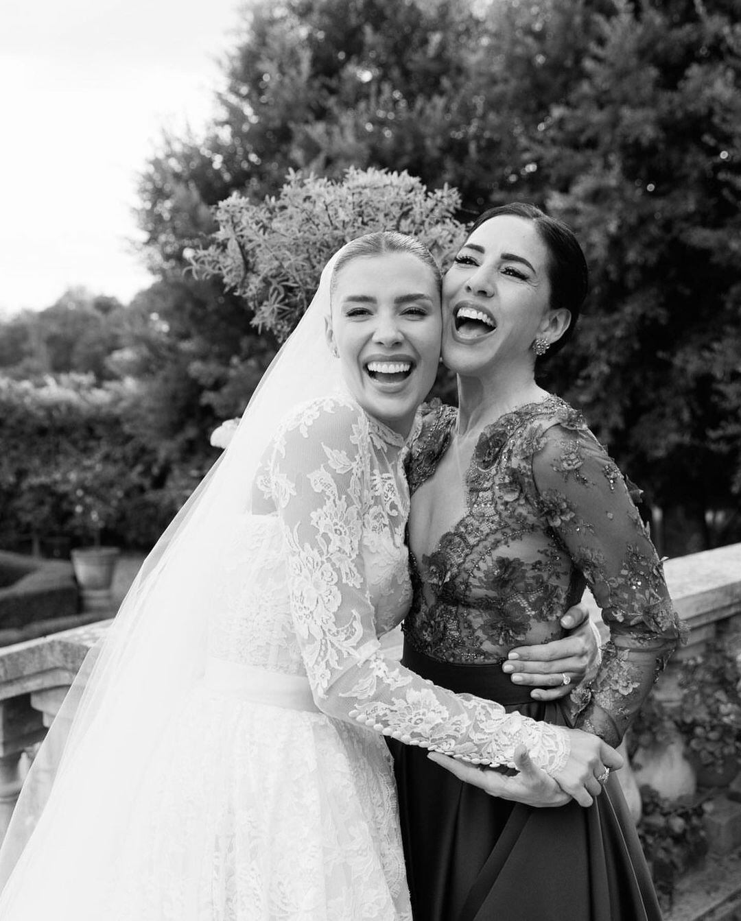 Michelle Salas y Stephanie Salas