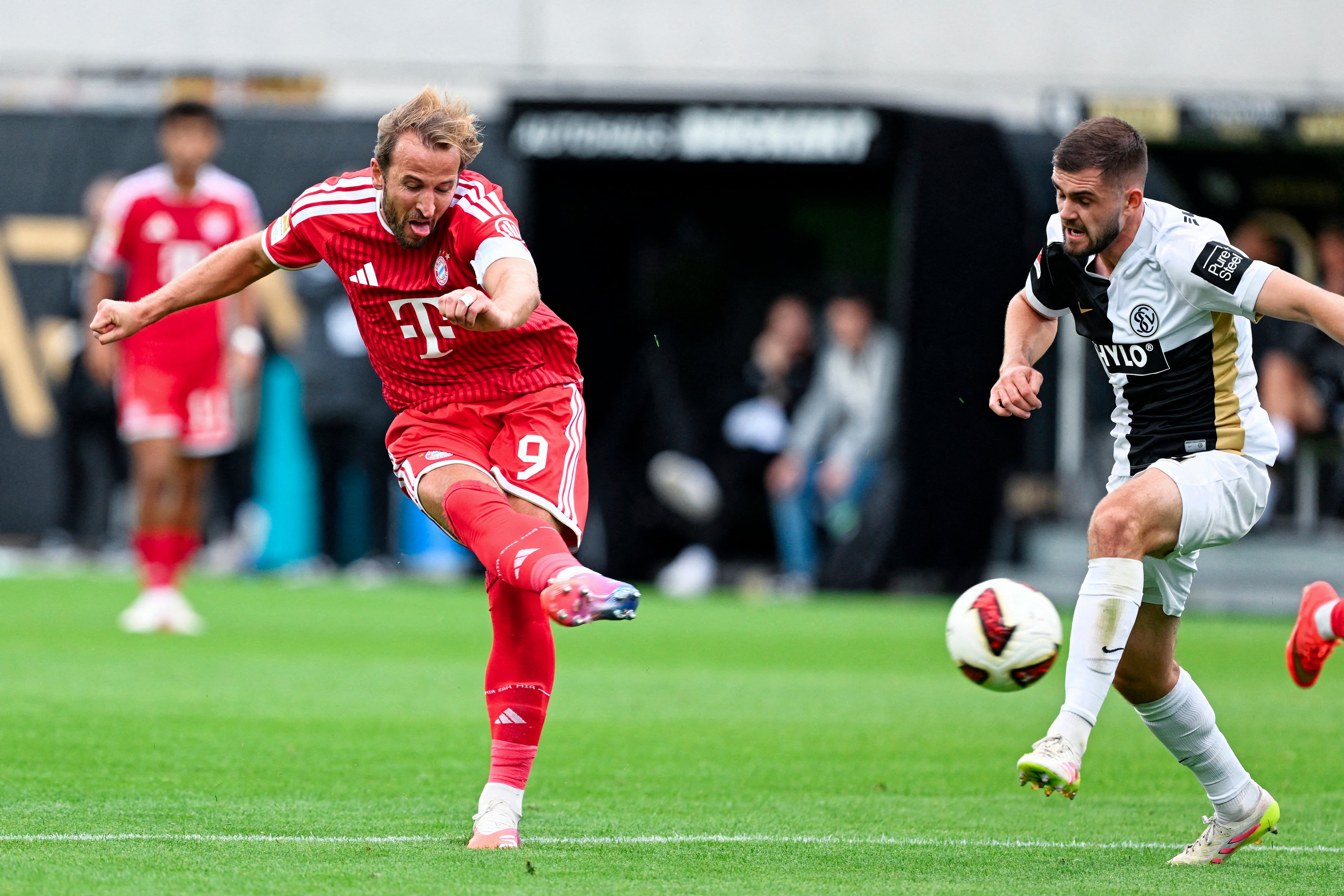 Harry Kane una vez más fue la figura del Bayern Múnich en la Bundesliga alemana.