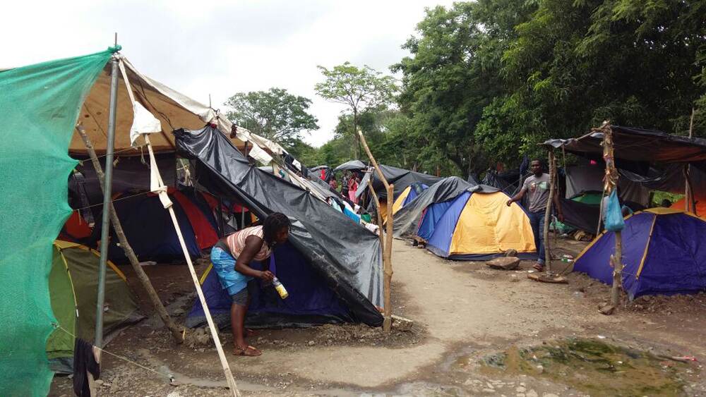 En los albergues, a los migrantes se les ofrece agua, alimentación básica, letrinas, duchas y colchones para dormir. Además, se les brinda atención en salud. | CARLOS HERNÁNDEZ