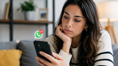 Los psicólogos coinciden: las personas que no hablan en los grupos de WhatsApp suelen hacerlo para cuidar sus emociones y respetar sus límites personales