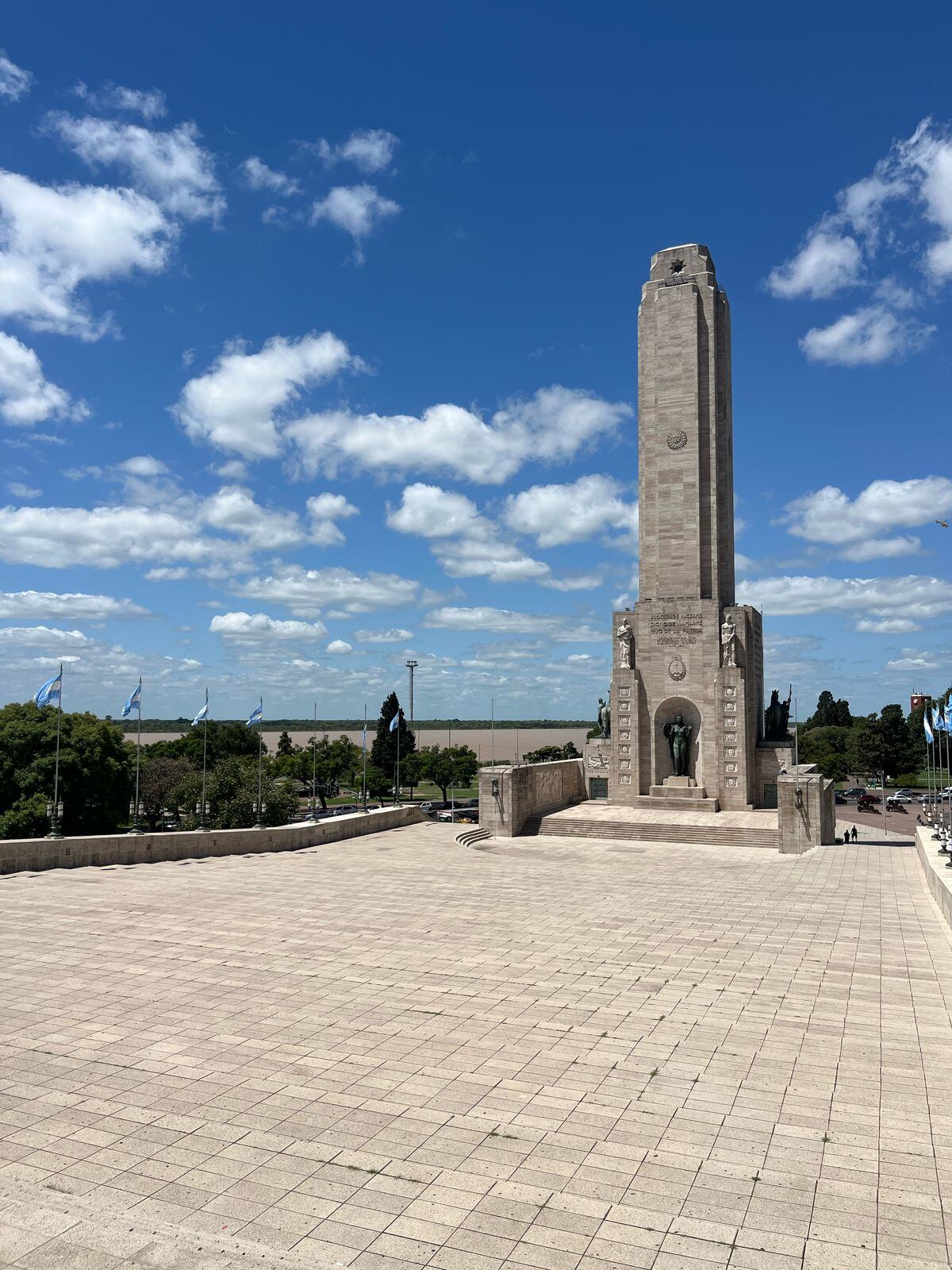 El imponente Río Paraná rodea a la ciudad de Rosario y es un punto de encuentro familiar.