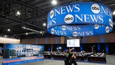 Cadena ABC demanda a la administración Trump por amenaza a sus licencias